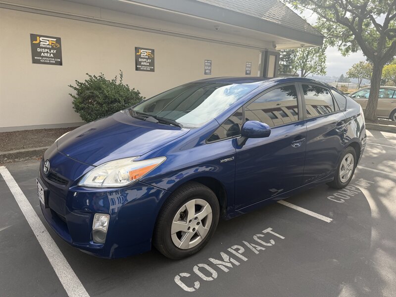 2010 Toyota Prius Hybrid! Clean Title!  Financing Available!