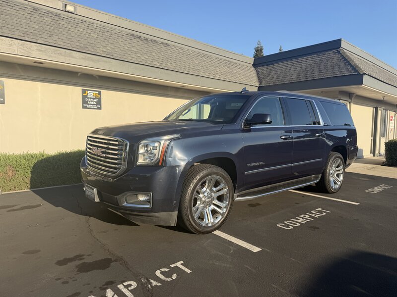 2017 GMC Yukon XL SLT  Financing Available! - Photo 1 - Concord, CA 94520