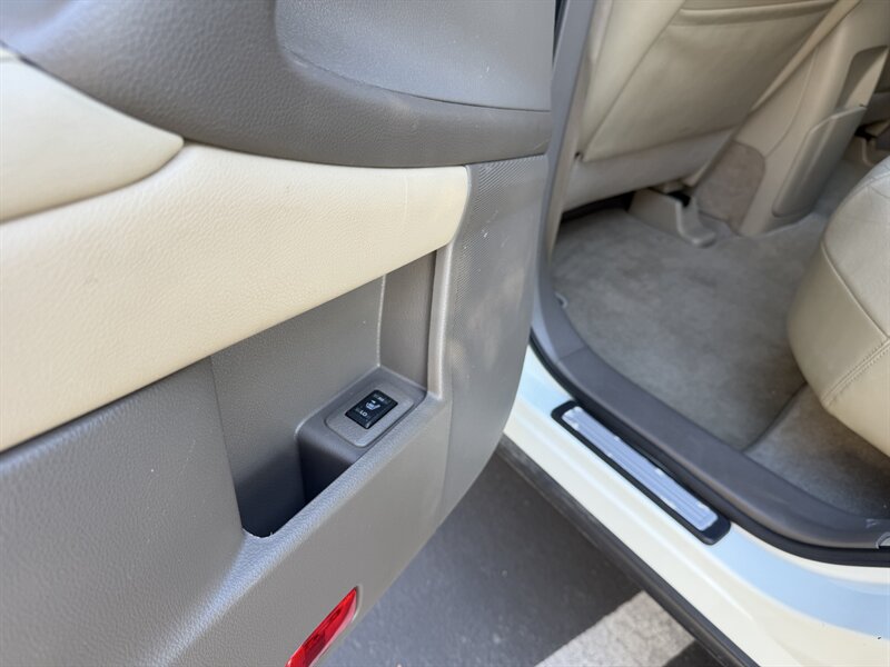 2013 Nissan Murano Platinum Edition Financing Available! - Photo 10 - Concord, CA 94520