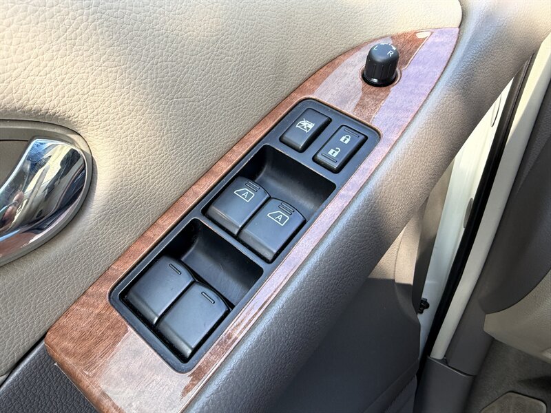 2013 Nissan Murano Platinum Edition Financing Available! - Photo 18 - Concord, CA 94520