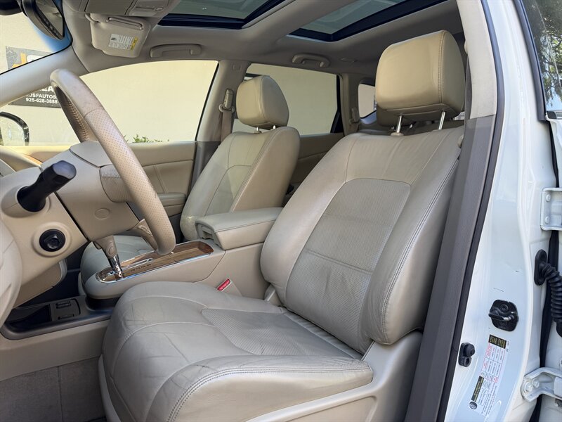 2013 Nissan Murano Platinum Edition Financing Available! - Photo 7 - Concord, CA 94520