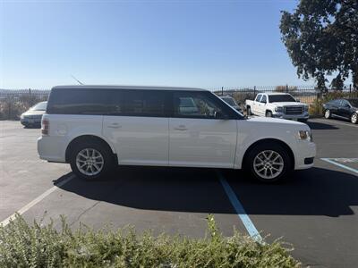 2016 Ford Flex SE! Clean Title! Low Miles! 7-Passenger! Financing Available! - Photo 6 - Concord, CA 94520