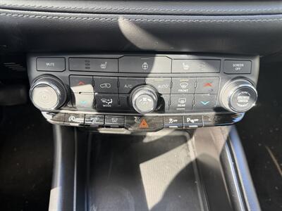 2021 Dodge Durango SXT Plus  Financing Available! - Photo 13 - Concord, CA 94520