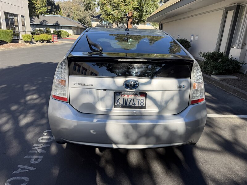 2010 Toyota Prius Hybrid! Clean Title! Low Miles! Financing Available! - Photo 4 - Concord, CA 94520