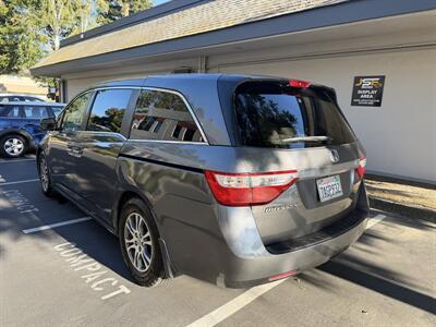2013 Honda Odyssey EX  Financing Available! - Photo 3 - Concord, CA 94520