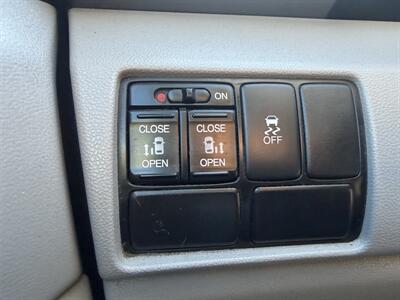 2013 Honda Odyssey EX  Financing Available! - Photo 16 - Concord, CA 94520