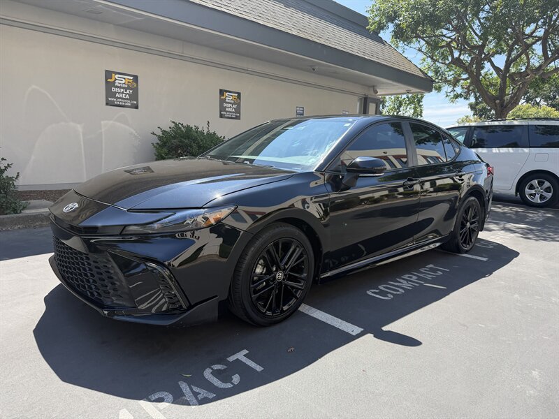 2025 Toyota Camry SE! AWD! Hybrid! Clean Title!  Low Miles! Financing Available! - Photo 1 - Concord, CA 94520