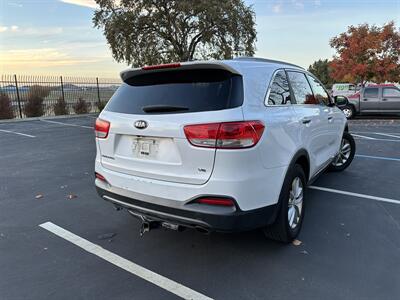 2016 Kia Sorento LX Plus V6 3RD ROW  5000 OUT THE DOOR THANKSGIVING SPECIAL (CASH ONLY) - Photo 5 - Concord, CA 94520