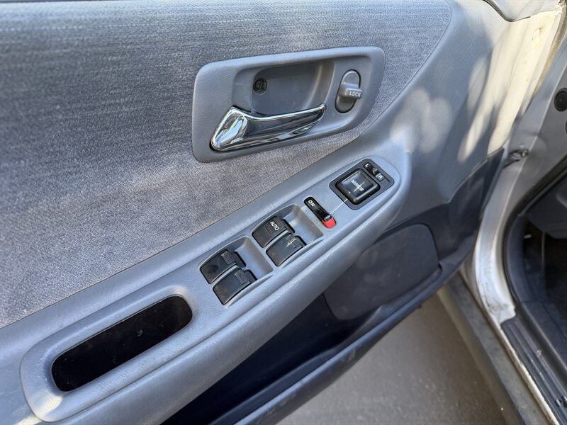 2000 Honda Accord LX Clean Title LOW MILES 3950 OUT THE DOOR - Photo 11 - Concord, CA 94520