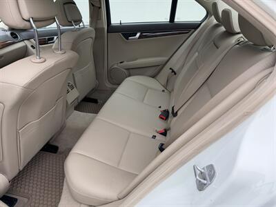 2012 Mercedes-Benz C 250 Sport  Financing Available! - Photo 10 - Concord, CA 94520