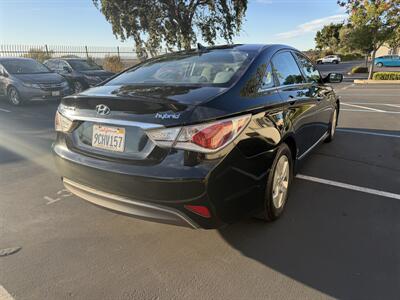 2011 Hyundai Sonata Hybrid Hybrid! Clean Title! Low Miles! Financing Available! - Photo 7 - Concord, CA 94520