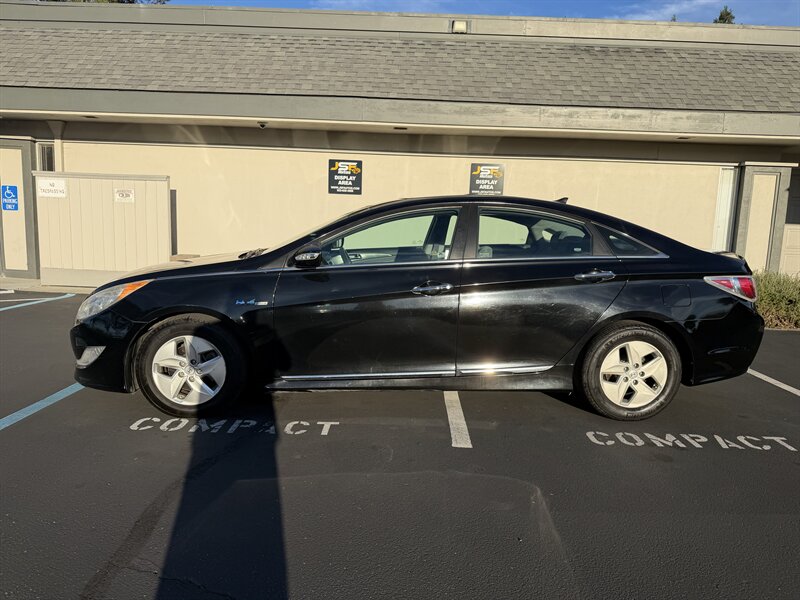 2011 Hyundai Sonata Hybrid Hybrid! Clean Title! Low Miles! Financing Available! - Photo 4 - Concord, CA 94520
