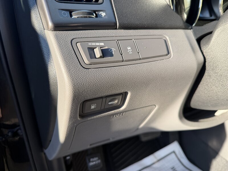 2011 Hyundai Sonata Hybrid Hybrid! Clean Title! Low Miles! Financing Available! - Photo 15 - Concord, CA 94520