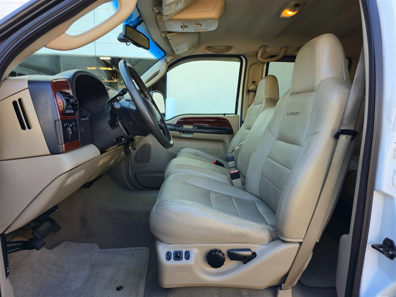 2006 Ford F-350 Super Duty Lariat 6.0L V8 Diesel - Photo 15 - Mesa, AZ 85215
