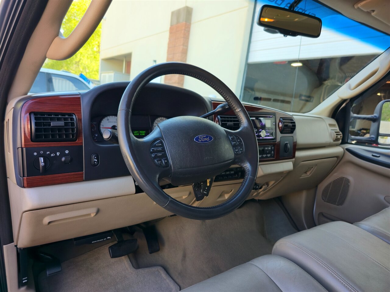 2006 Ford F-350 Super Duty Lariat 6.0L V8 Diesel - Photo 19 - Mesa, AZ 85215