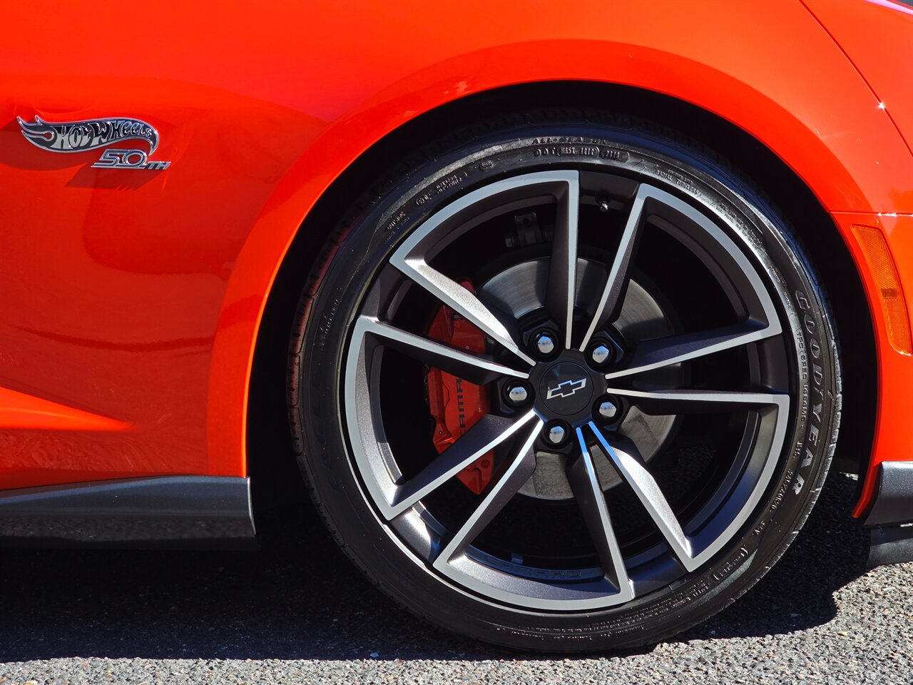 2018 Chevrolet Camaro 2LT RS Hot Wheels Edition - Photo 36 - Mesa, AZ 85215