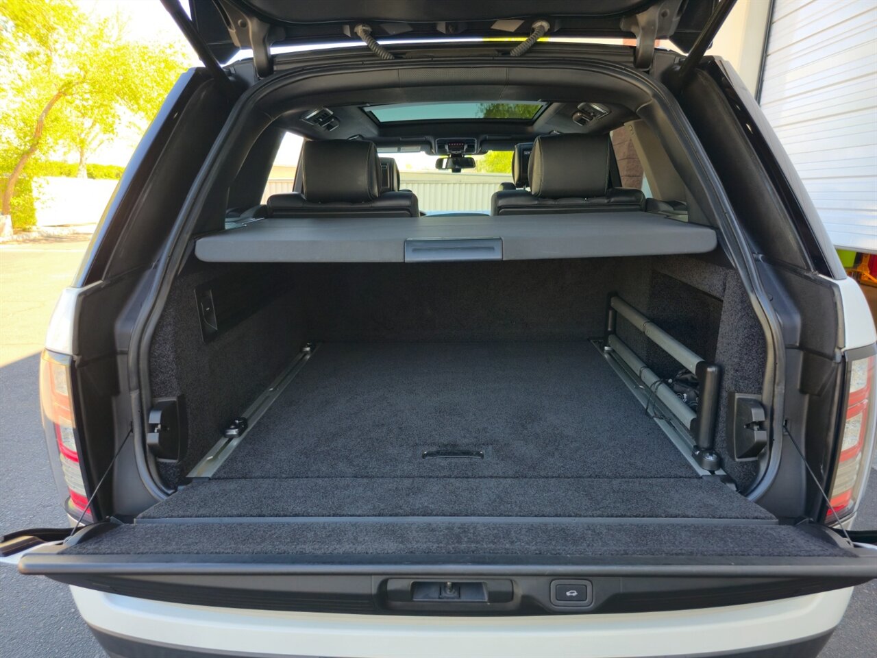 2014 Land Rover Range Rover Autobiography - Photo 32 - Mesa, AZ 85215