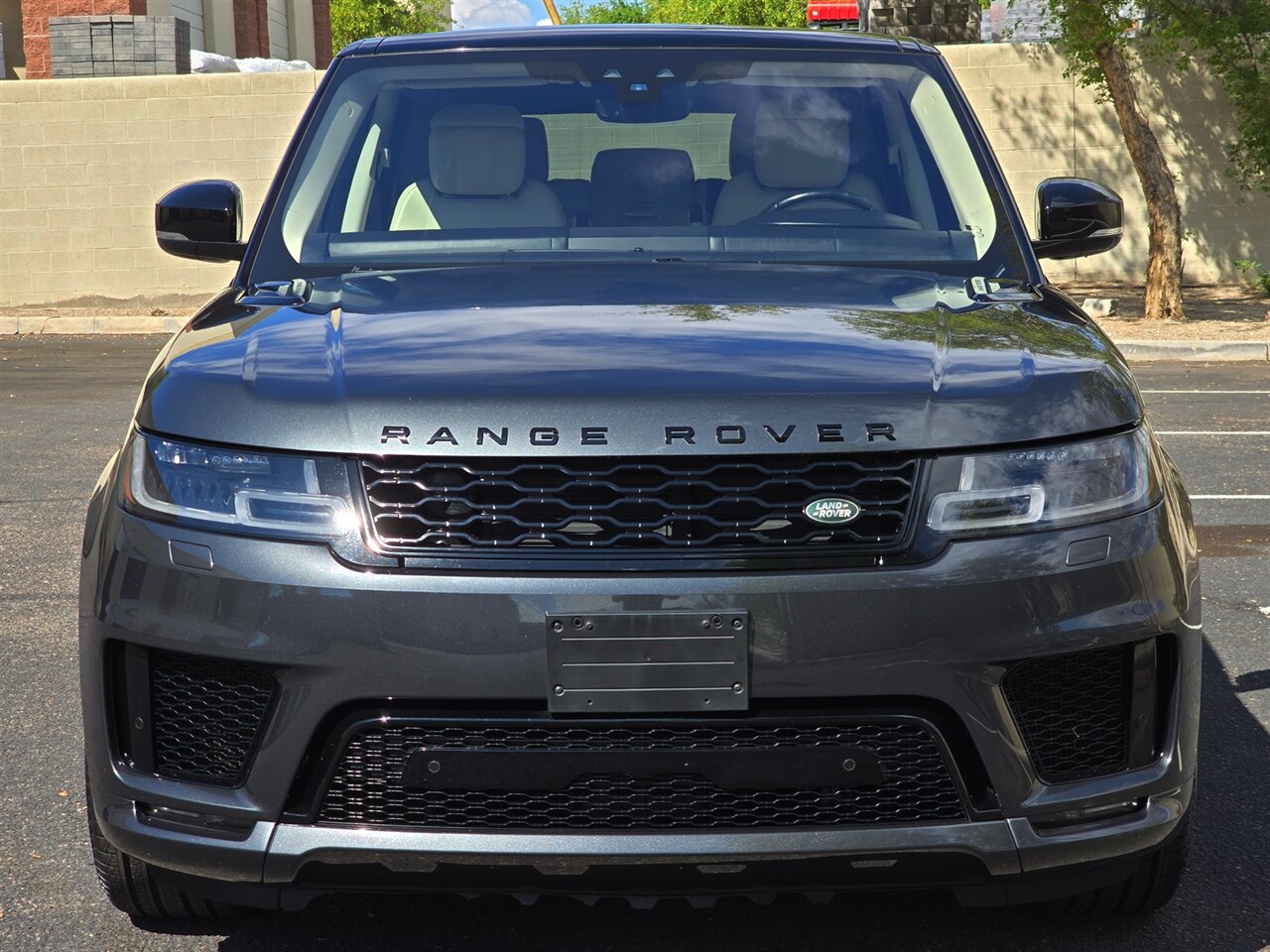 2019 Land Rover Range Rover HSE photo 2