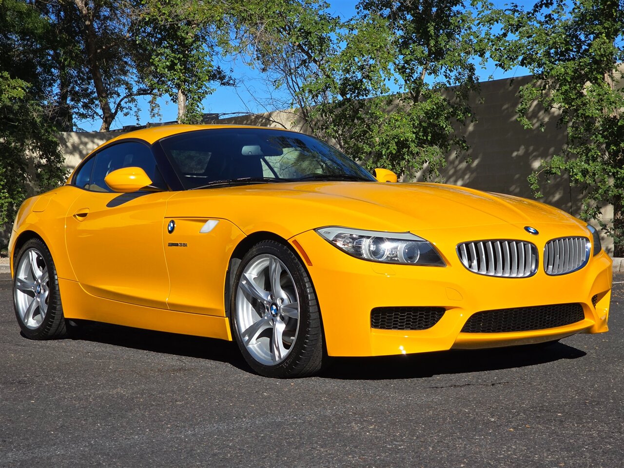 2013 BMW Z4 sDrive35i M Sport Citrus Yellow Edition - Photo 2 - Mesa, AZ 85215