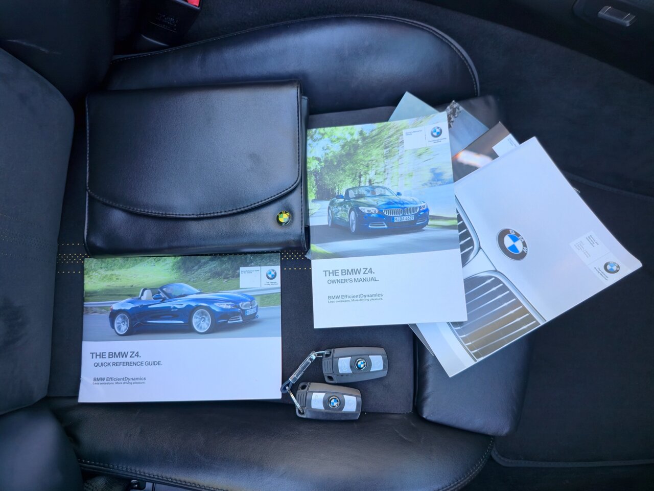 2013 BMW Z4 sDrive35i M Sport Citrus Yellow Edition - Photo 33 - Mesa, AZ 85215