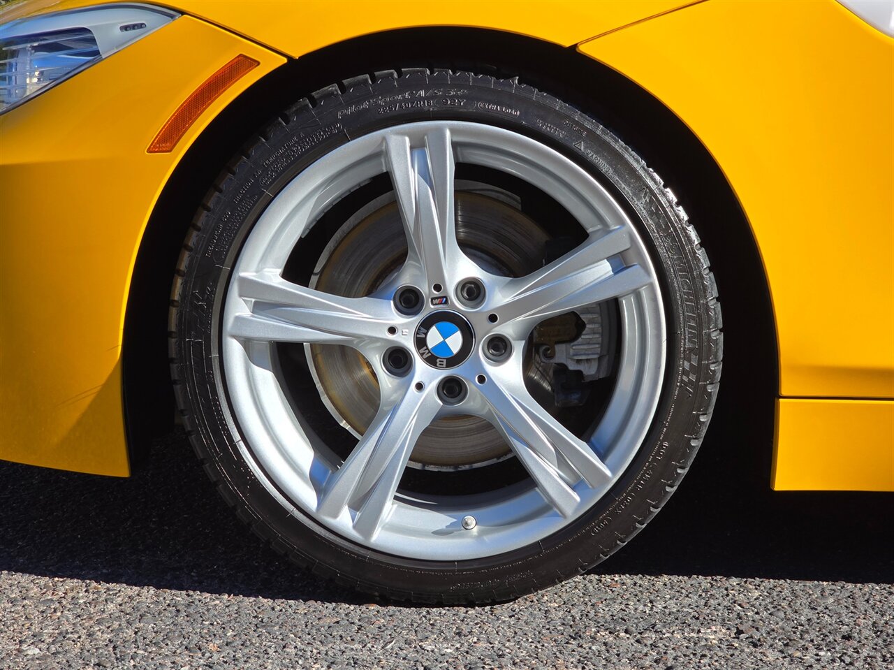 2013 BMW Z4 sDrive35i M Sport Citrus Yellow Edition - Photo 34 - Mesa, AZ 85215