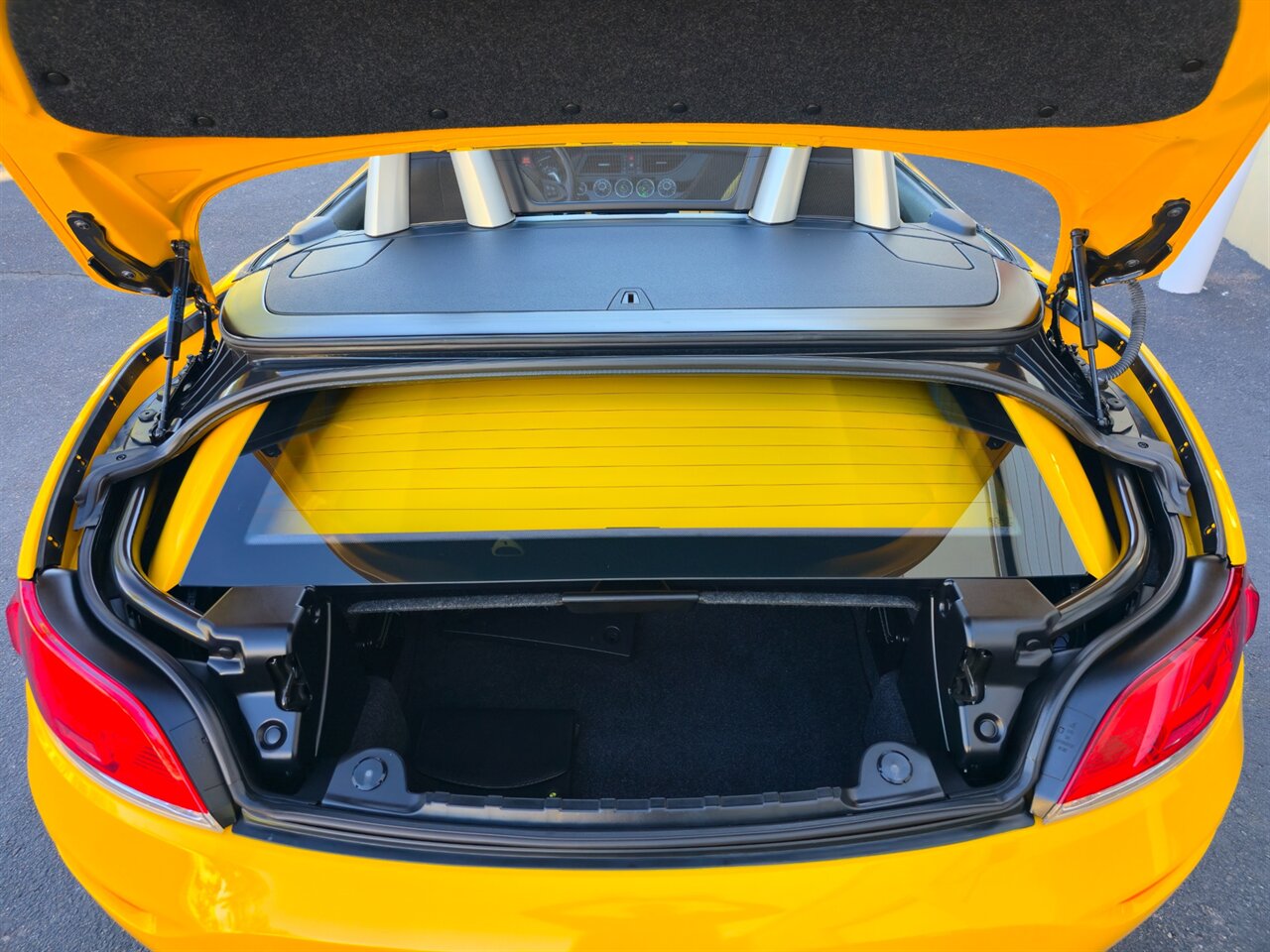 2013 BMW Z4 sDrive35i M Sport Citrus Yellow Edition - Photo 30 - Mesa, AZ 85215