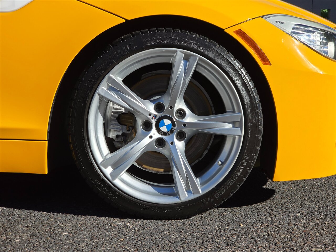 2013 BMW Z4 sDrive35i M Sport Citrus Yellow Edition - Photo 37 - Mesa, AZ 85215
