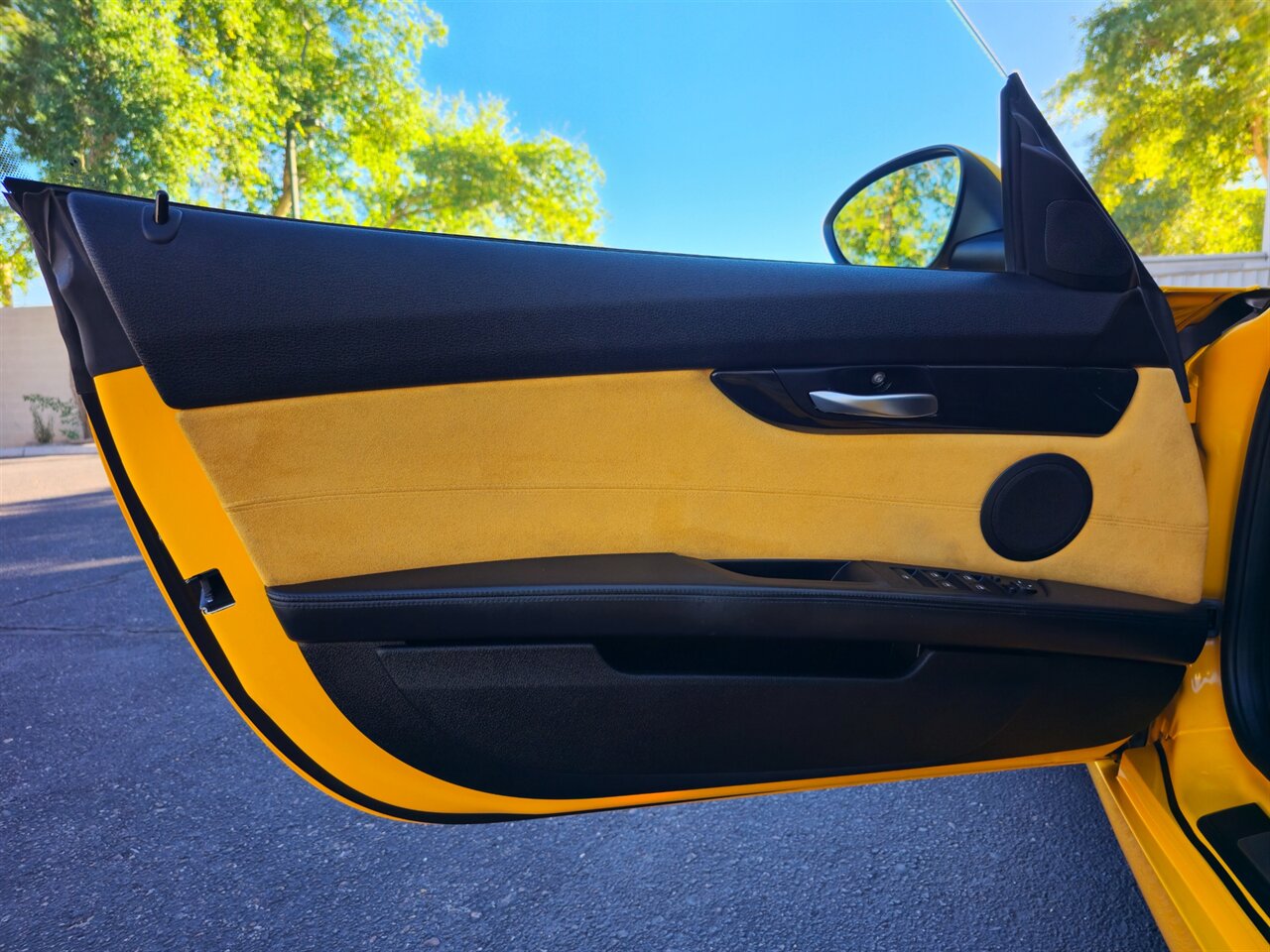 2013 BMW Z4 sDrive35i M Sport Citrus Yellow Edition - Photo 15 - Mesa, AZ 85215