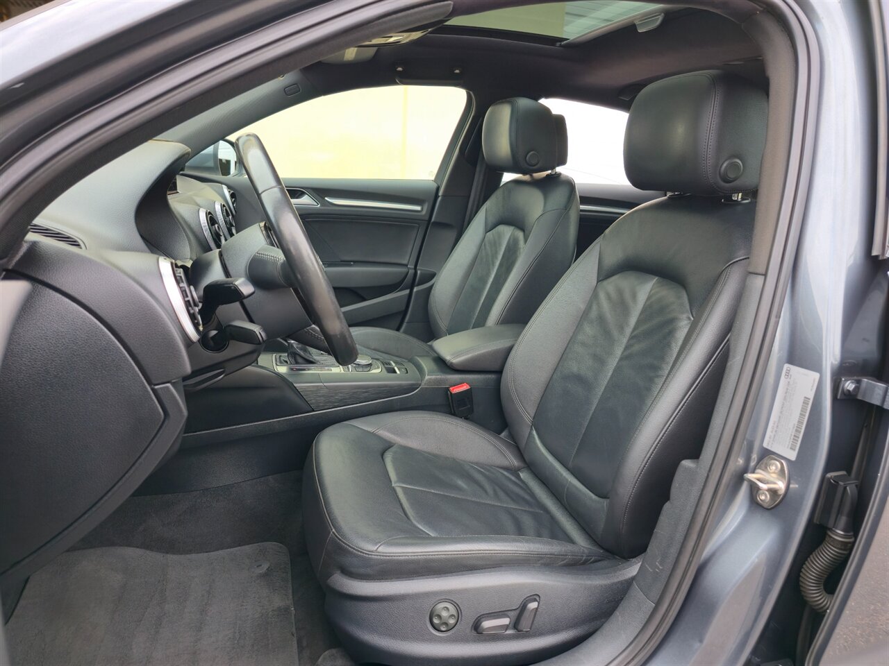 2015 Audi A3 1.8T Premium - Photo 14 - Mesa, AZ 85215