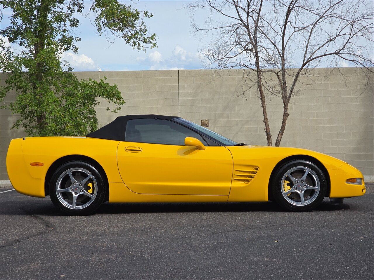2000 Chevrolet Corvette Convertible   - Photo 13 - Mesa, AZ 85215