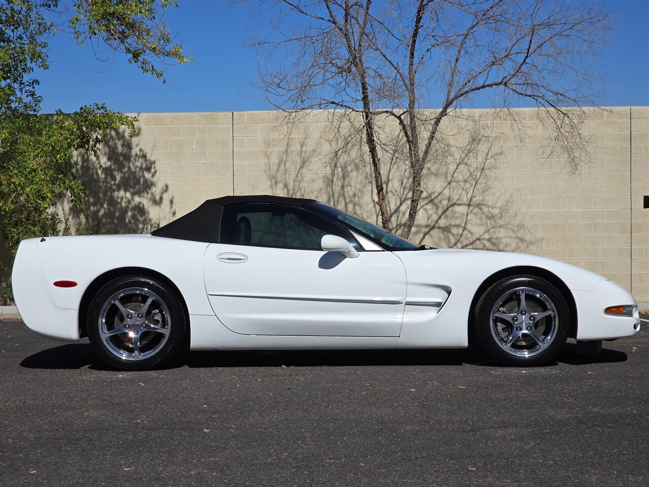 2004 Chevrolet Corvette Convertible - Photo 12 - Mesa, AZ 85215