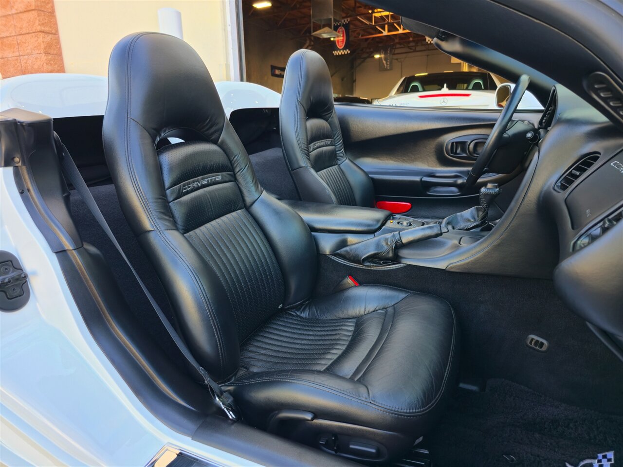 2004 Chevrolet Corvette Convertible - Photo 26 - Mesa, AZ 85215