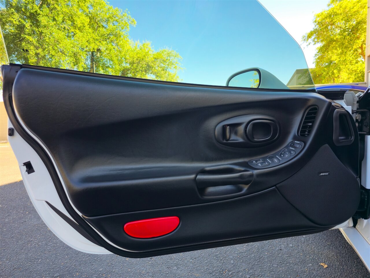 2004 Chevrolet Corvette Convertible - Photo 14 - Mesa, AZ 85215