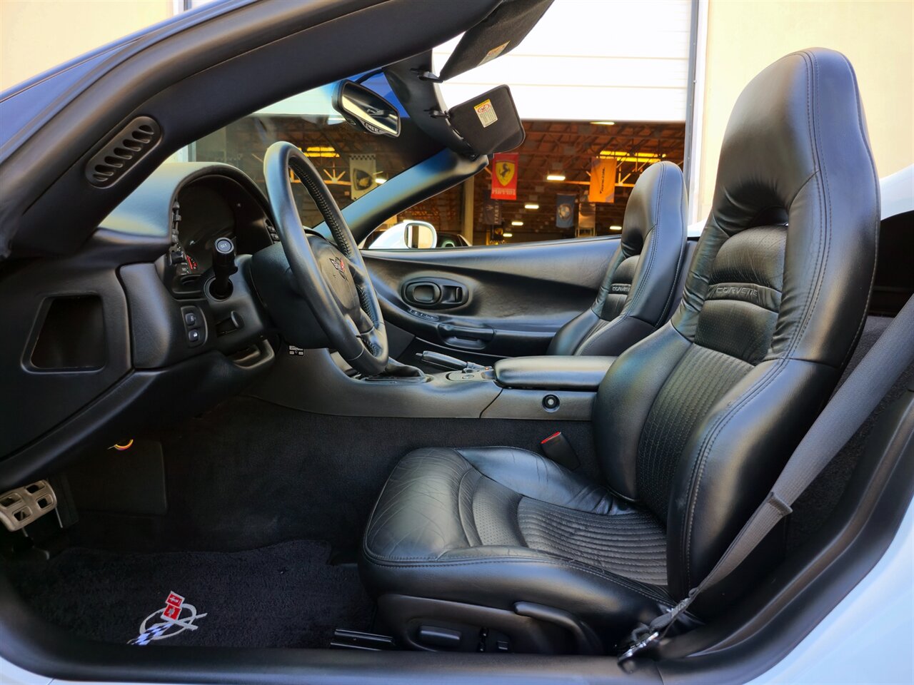 2004 Chevrolet Corvette Convertible - Photo 16 - Mesa, AZ 85215