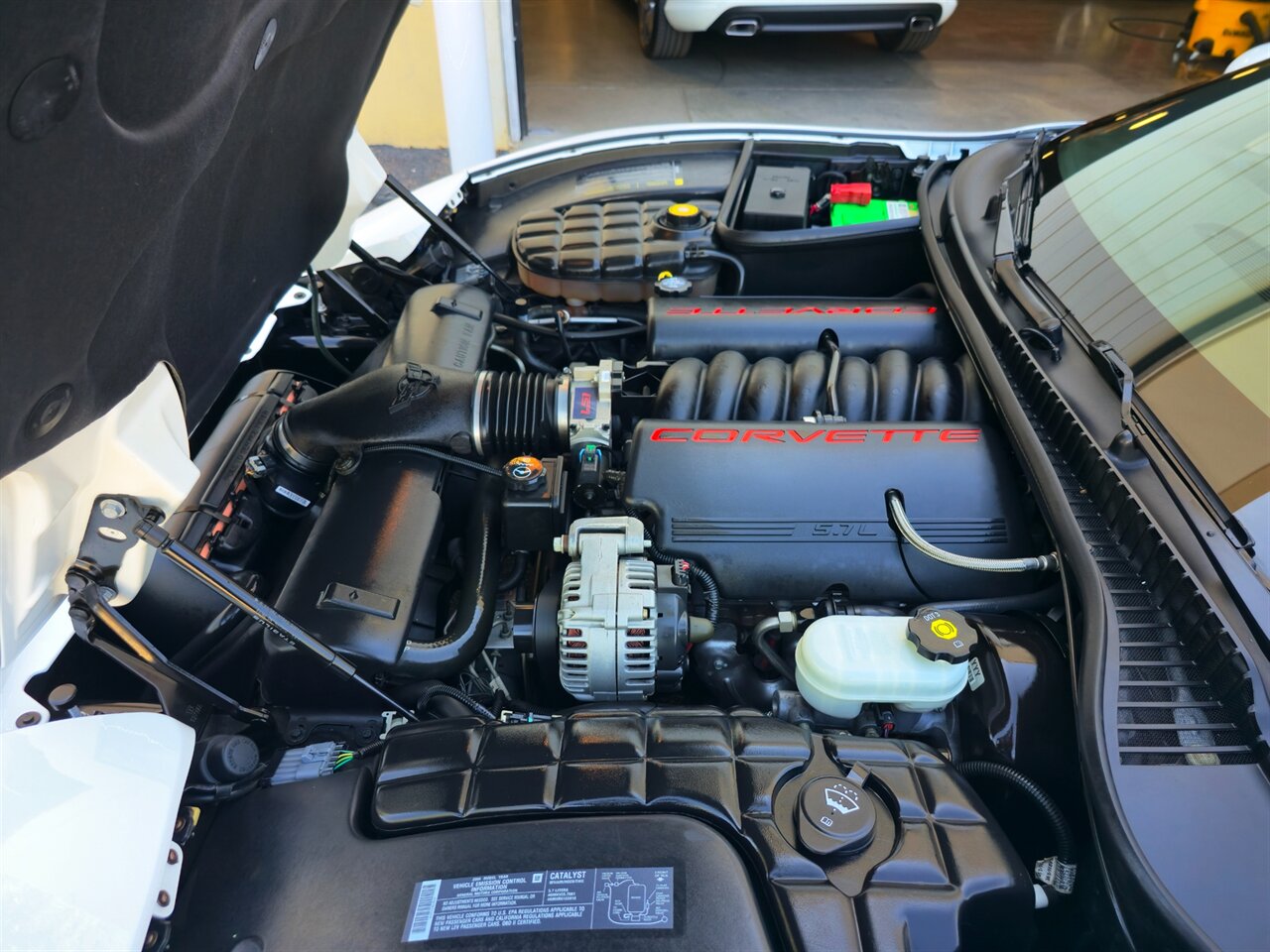 2004 Chevrolet Corvette Convertible - Photo 32 - Mesa, AZ 85215