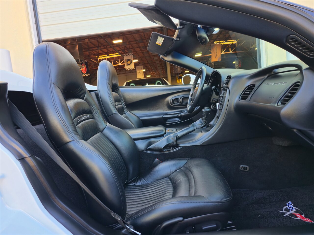 2004 Chevrolet Corvette Convertible - Photo 25 - Mesa, AZ 85215