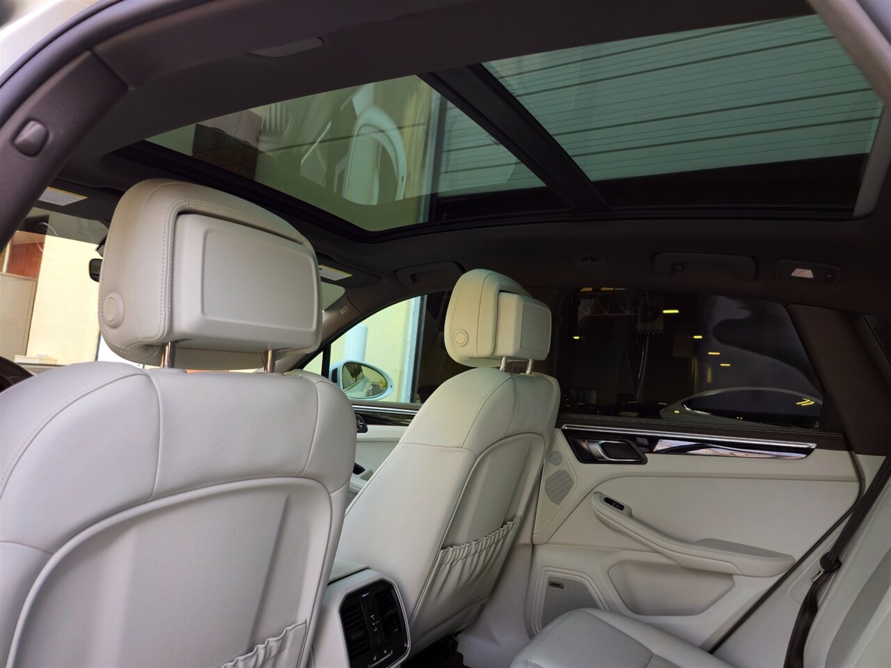 2019 Porsche Macan S - Photo 30 - Mesa, AZ 85215