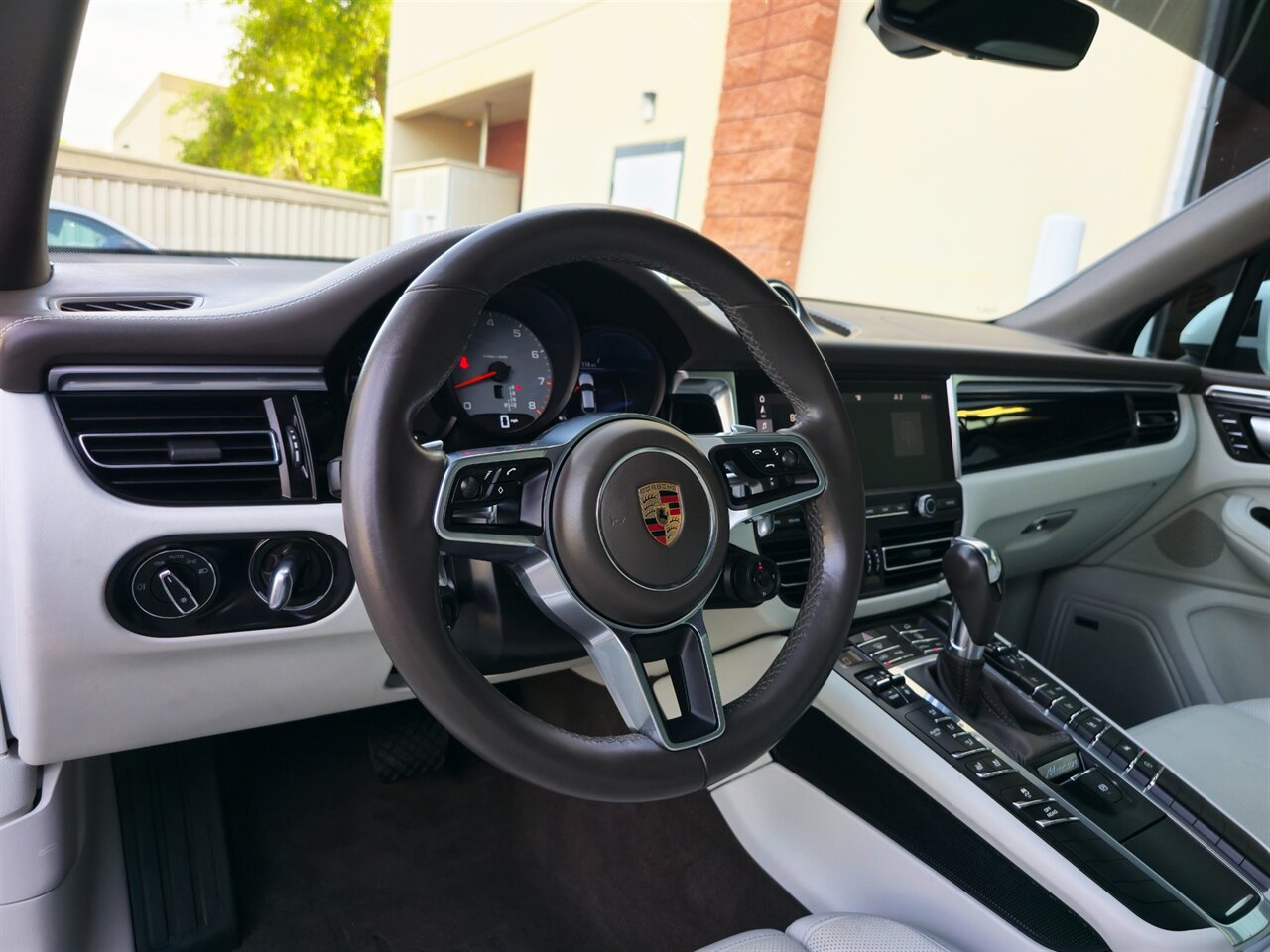 2019 Porsche Macan S - Photo 16 - Mesa, AZ 85215