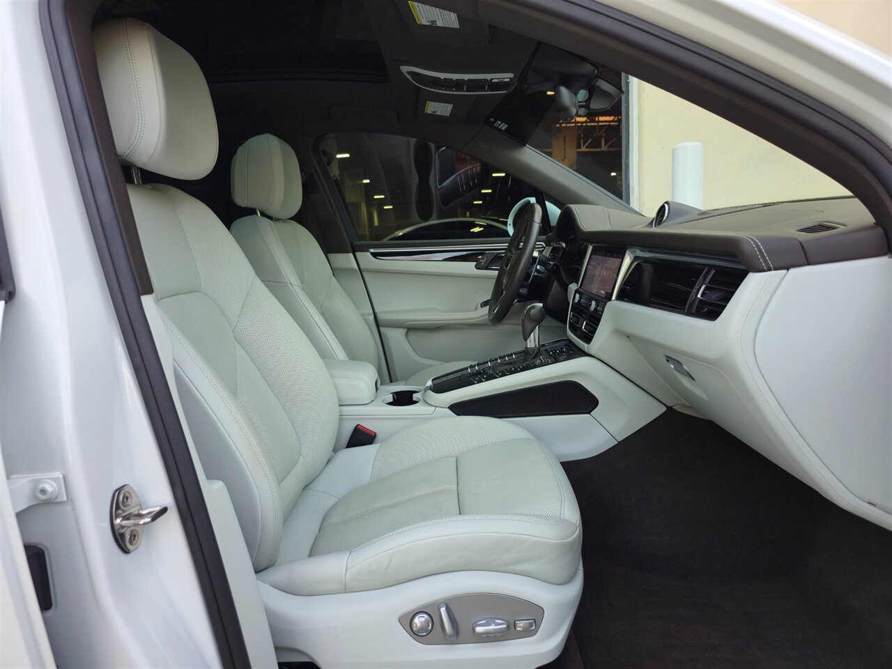 2019 Porsche Macan S - Photo 23 - Mesa, AZ 85215