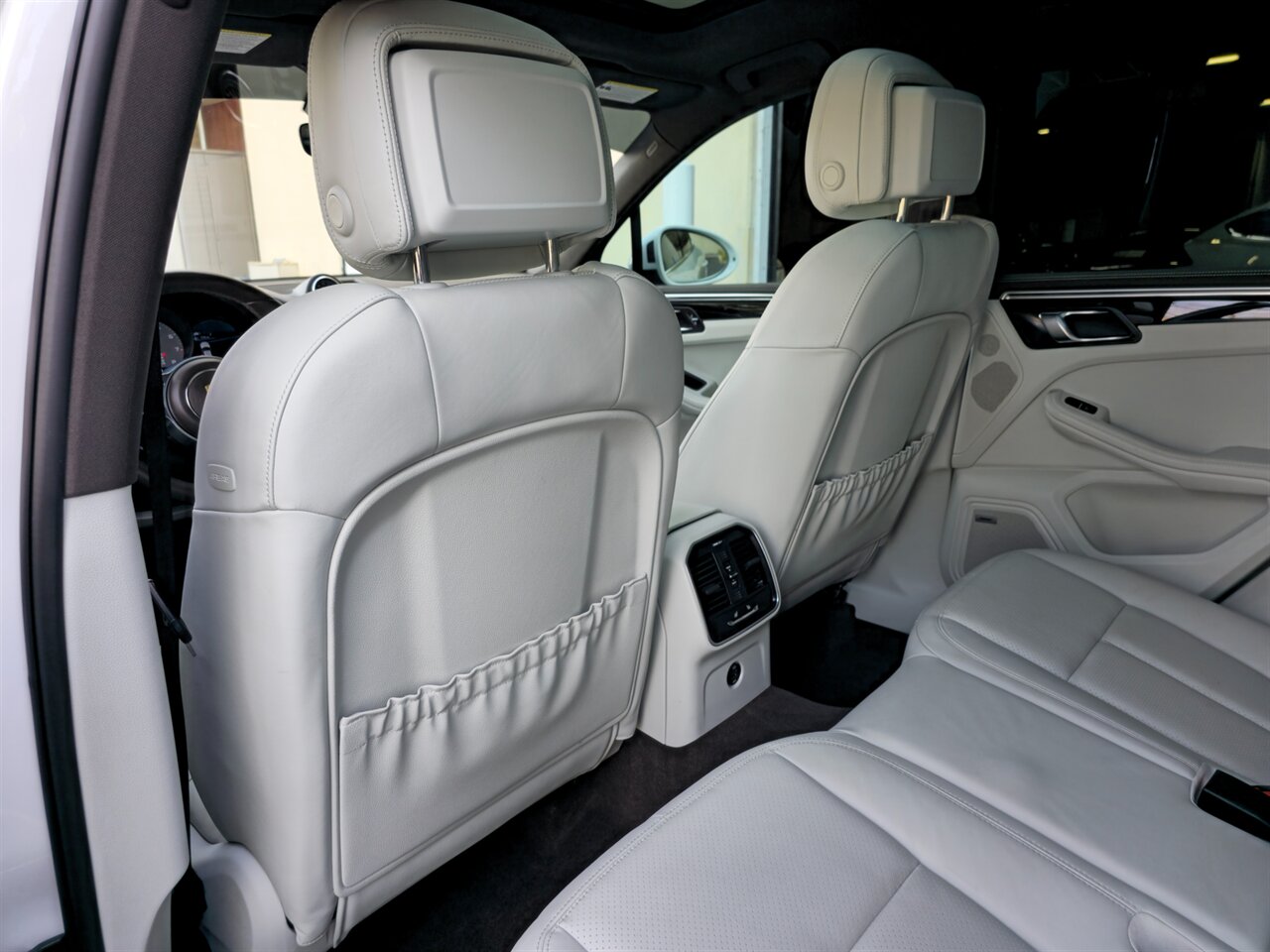 2019 Porsche Macan S - Photo 29 - Mesa, AZ 85215