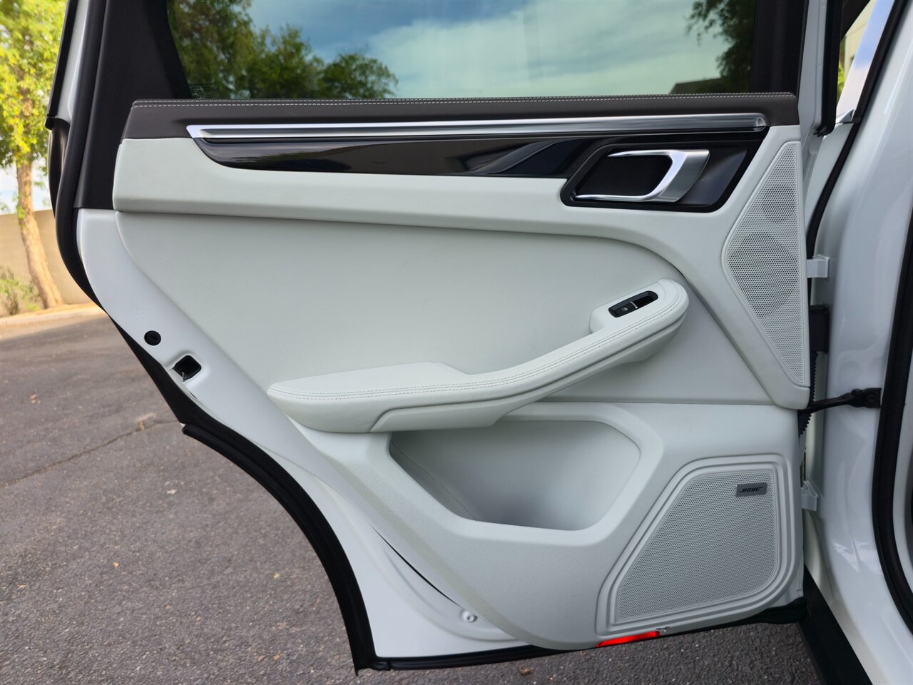 2019 Porsche Macan S - Photo 26 - Mesa, AZ 85215