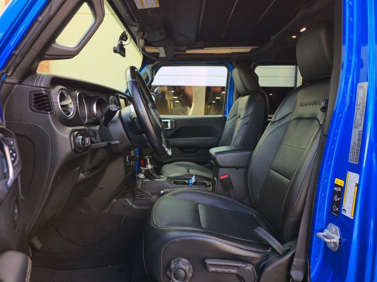 2021 Jeep Wrangler Unlimited Unlimited Sahara   - Photo 12 - Mesa, AZ 85215