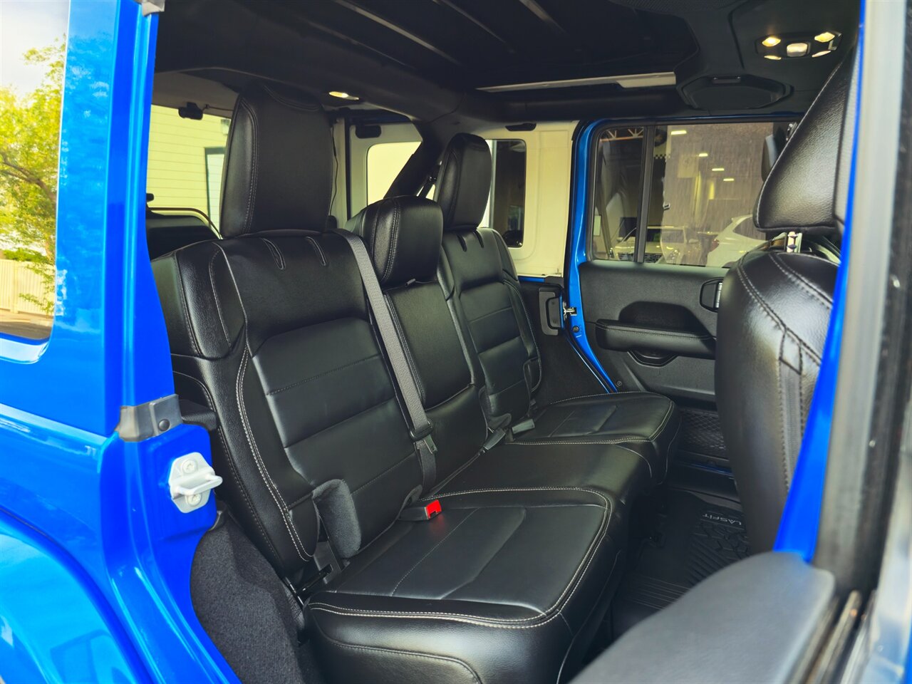 2021 Jeep Wrangler Unlimited Sahara - Photo 24 - Mesa, AZ 85215