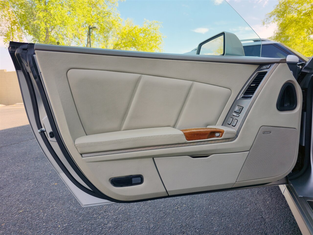 2005 Cadillac XLR - Photo 15 - Mesa, AZ 85215