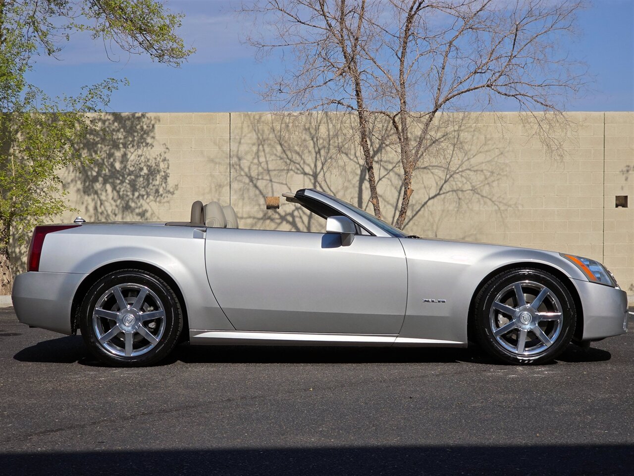2005 Cadillac XLR - Photo 14 - Mesa, AZ 85215