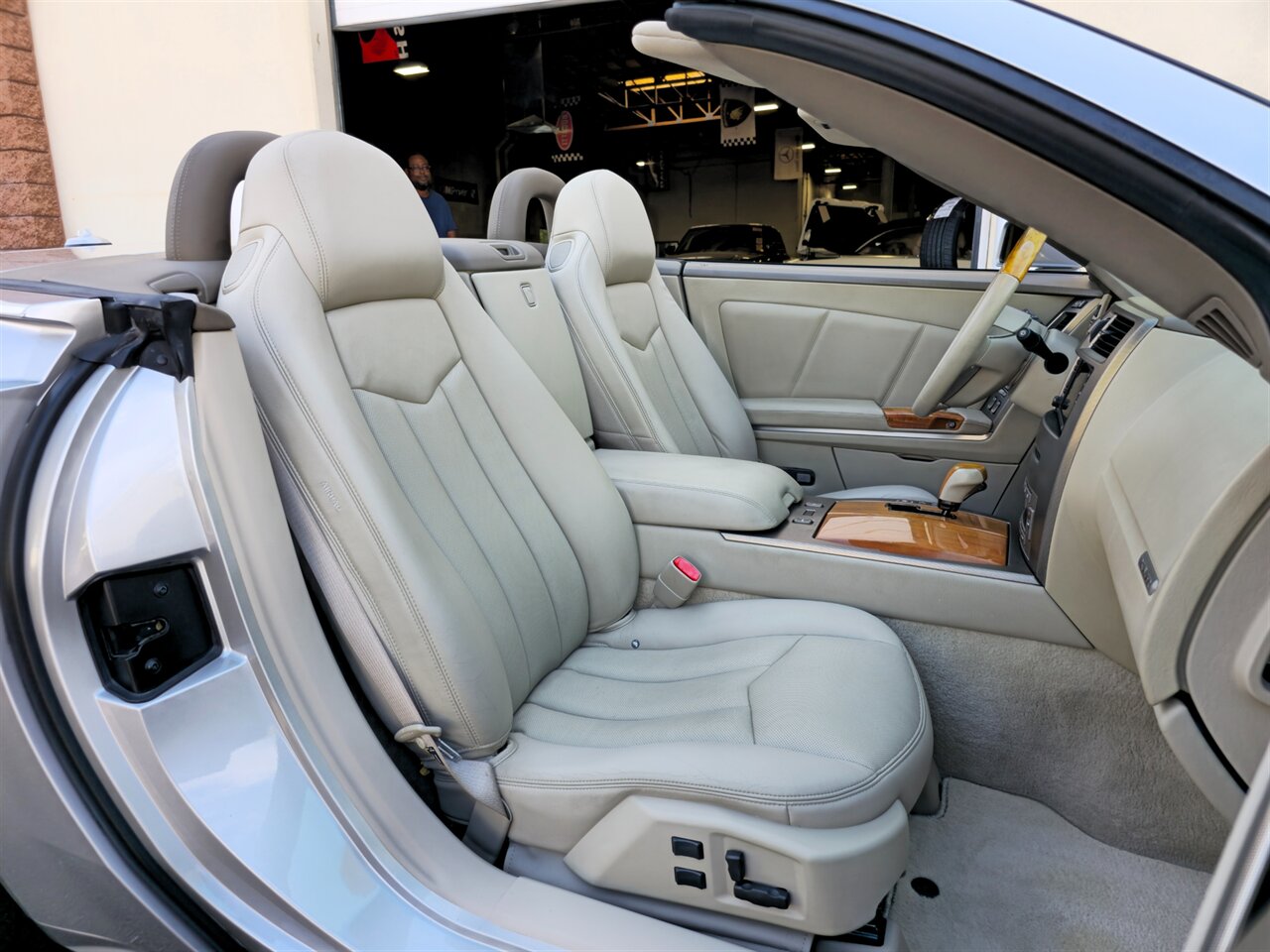 2005 Cadillac XLR - Photo 30 - Mesa, AZ 85215
