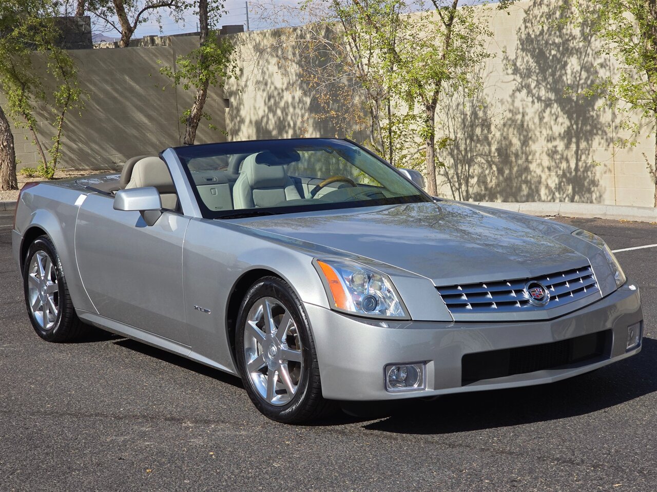 2005 Cadillac XLR - Photo 2 - Mesa, AZ 85215