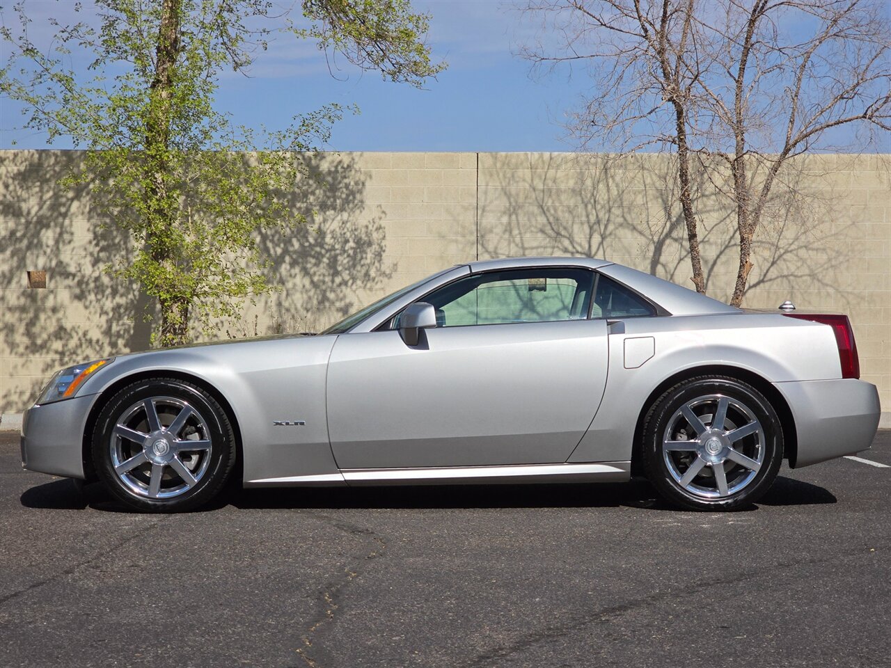 2005 Cadillac XLR - Photo 9 - Mesa, AZ 85215