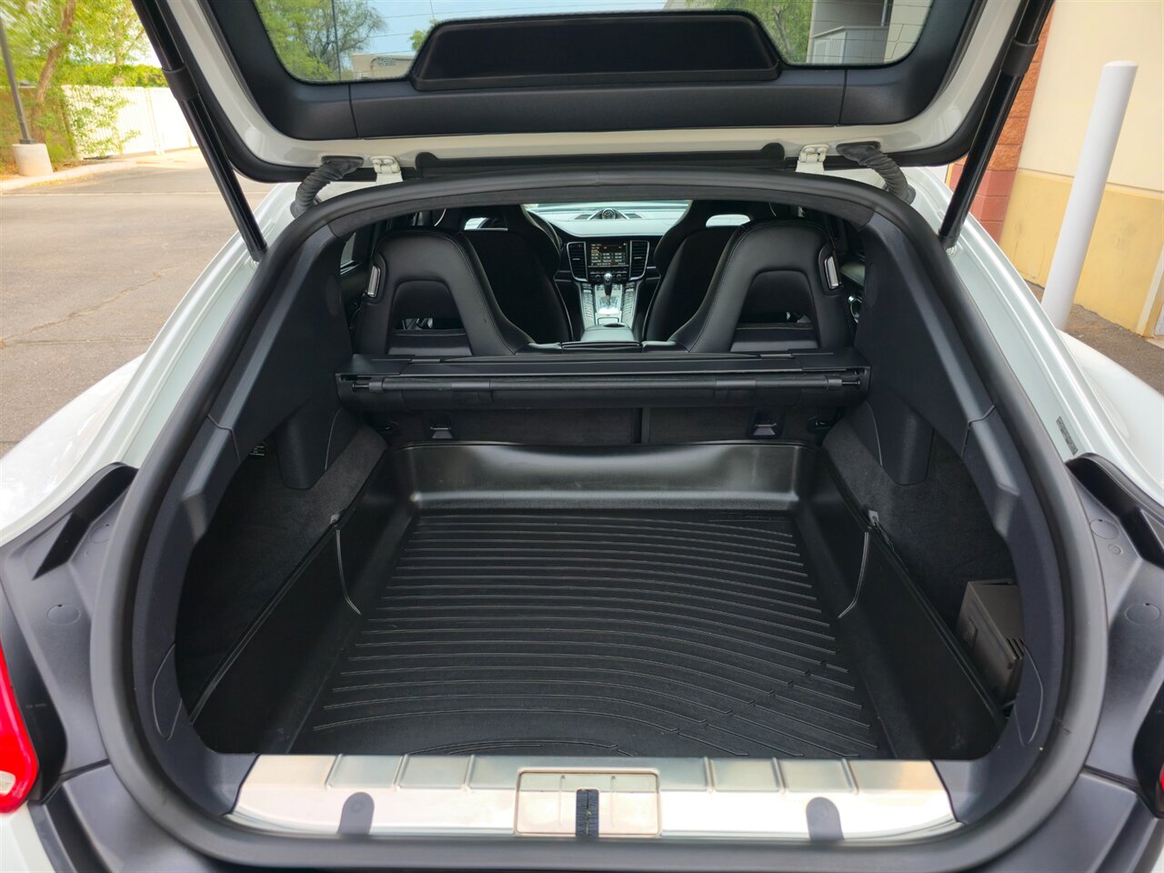 2014 Porsche Panamera Turbo - Photo 33 - Mesa, AZ 85215