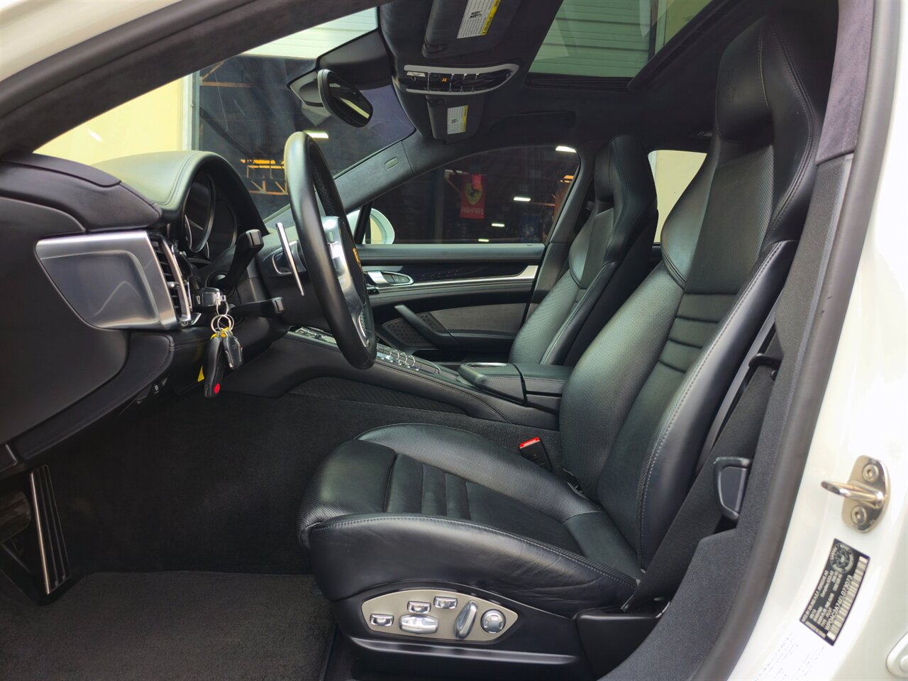 2014 Porsche Panamera Turbo - Photo 13 - Mesa, AZ 85215